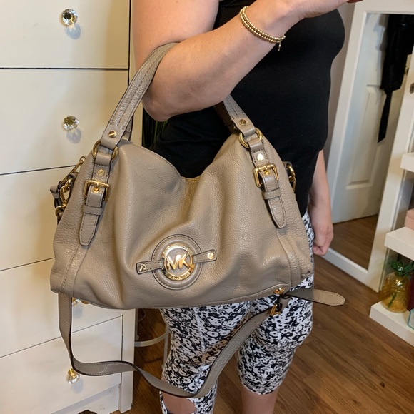 Michael Kors bag - Picture 7 of 10